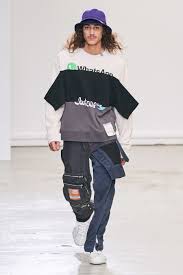 Fall is here and it's time to break out the layers! Pin On æ½®è¡—å¤´
