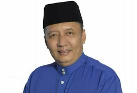 Bekas menteri perak, datuk seri ahmad faizal azumu menjawab dakwaan ahli parlimen machang, datuk ahmad jazlan yaakub kononya umno telah dibeli oleh parti pribumi bersatu malaysia (bersatu) sekalipun. Ahmad Jazlan Umum Letak Jawatan Pengerusi Mpob Astro Awani