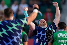 Kugelstoßer ryan crouser ist auf bestem weg, die selbst mit seinem drittbesten versuch vom wochenende wäre ryan crouser noch auf rang vier der weltrangliste im kugelstoßen vorgedrungen. Ryan Crouser Shatters World Record In Shot Put At Olympic Trials Orange County Register