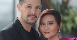 Christopher Roxas's Instagram, Twitter & Facebook