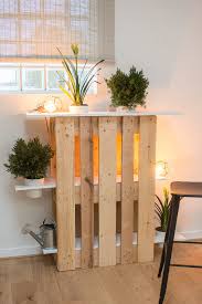 Une Commode Diy En Palettes Diy Palette Bois Idees Pour La Maison