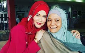 عبد القادر‎) is a male muslim given name. Selain Elyana Ini 4 Selebriti Malaysia Ini Juga Pernah Menghldap Penyaklt K Nser Komedi Media