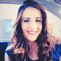 Lisa Mallow's Instagram, Twitter & Facebook