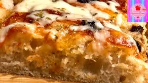 La ricetta per preparare un contorno particolare e sfizioso, da abbinare a secondi piatti di carne o di pesce. Patate Rustiche Al Forno Croccanti Fuori E Morbide Dentro Con La Buccia Aromatizzate Con Grana Youtube