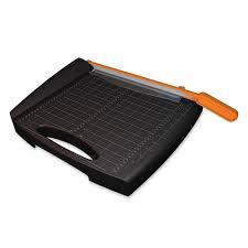 If you're someone who enjoys paper projects, for example, creating cards, you know that a normal pair of scissors won't give you the control you need, and the best guillotine paper cutter will come in handy. Best Guillotine Paper Cutters For Card Making Crafts 2021 Reviews