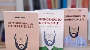 De qué trata Defendiendo lo indefendible, el libro que le regaló Javier  Milei a sus ministros
