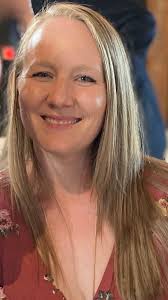 Danielle Forrester's Instagram, Twitter & Facebook