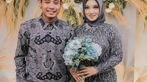 Resepsı evan dımas, ındra sjafrı pesan jaga keluarga lebıh pentng darı segalanya. Yuk Intip Foto Foto Pernikahan Evan Dimas Dengan Dewi Zahrani Di Masjid Agung Surabaya Warta Kota