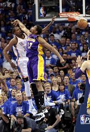 Back When Things Were Getting Real Between Lakers N Okc Wild Picture Bynum Durant Almost Block Compete N Avec Images Photo De Sport Sport Vetement Sport
