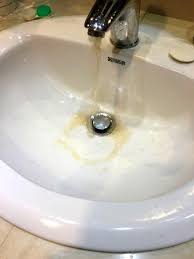 Im haus wird dieser rost mit dem trinkwasser durch den wasserhahn ausgespült. Braunes Wasser Aus Dem Wasserhahn Wahrscheinlich Rost Picture Of Tangerine Beach Hotel Kalutara Tripadvisor