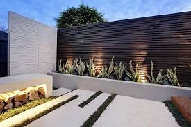 Indoor vertical wall garden diy. Esplanade East A Compact Modern Garden Design Project In Australia Home Design Lover Garden Wall Designs Contemporary Backyard Outdoor Walls