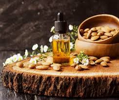 استخدامات زيت اللوز المر للجسم قبل الاستحمام وبعده كوني مميزة