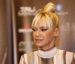 Pevačica Nataša Bekvalac u suzama prekinula emisiju dok je govorila o  prošlosti