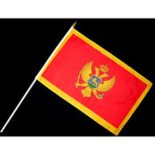 Bandiera ta' malta) is a bicolour, with white in the hoist and red in the fly.a representation of the george cross, awarded to malta by george vi in 1942, is carried, edged with red, in the canton of the white stripe. Stock Flagge 30 X 45 Montenegro 3 50