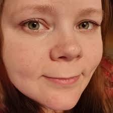 everyone's going to know I'm not a hat person and this is the first time  I've worn a hat in public it's so obvious