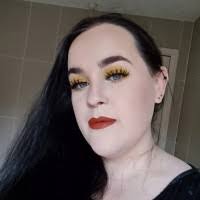 Fran Orr's Instagram, Twitter & Facebook