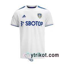 Mit dem rb leipzig uefa champions league trikot 20/21 von nike greift der rb leipzig auch dieses jahr wieder auf der internationalen bühne an. Leeds United Heim Trikot 20 21 Trikot Leeds Trikots