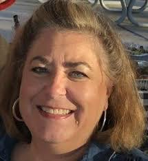 Elizabeth Engman's Instagram, Twitter & Facebook