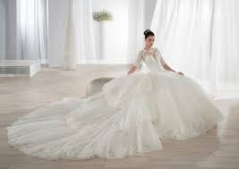 Brautkleiderbrautkleidhochzeitskleiderabendkleiderherrenmode … demetrios wd26273 reizend ballkleid brautkleider bild vergrößern. Demetrios Brautkleider Brautmoden Boos