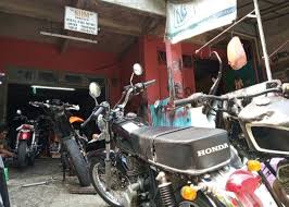 .megapro modif japstyle sederhana adalah :biaya japstyle megapro, new megapro modif japstyle, japstyle megapro monoshock, new 50 gambar modifikasi honda cb gaya japstyle keren unik. Punya Motor Honda Megapro Atau Tiger Ingin Kustom Jadi Cb100 Datang Ke Bengkel Ini Bro Gridoto Com