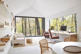 Sarah Sherman Samuel Built Her Dream Office Around Her Views In 2020 Dream Office Modern Home Office Home