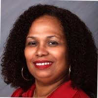 Jennifer Decoteau's Instagram, Twitter & Facebook