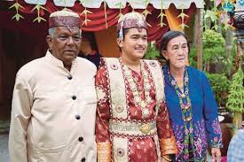 Kaum lelaki masyarakat ini digelar baba manakalakaum wanita dikenali sebagai nyonya. Kenali Chitty Masyarakat India Peranakan Di Malaysia Yang Semakin Pupus Areca Books
