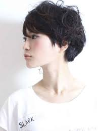 Here's a roundup of the hottest add a vintage touch to your short hair by creating glam waves. 20 Best Asian Short Hairstyles For Women