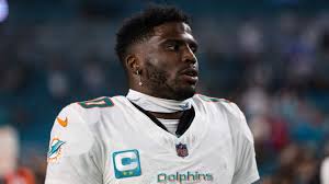 Tyreek Hill disrespects Patriots legend in social media post