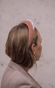 Wald Berlin Pearl Headband Brunette Balayage Hair Blonde Hair Color Hair Styles