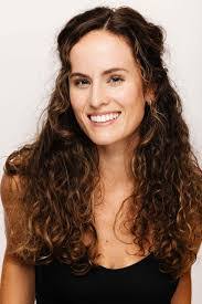 Annie Grant's Instagram, Twitter & Facebook