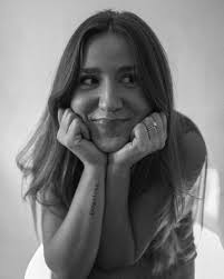 abigail miles (@shortabigail) • Instagram photos and videos