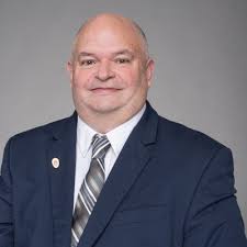 Today, we celebrated Tim Rafter's graduation from Cintas' Management  Trainee Program. Tim has been a great asset to Location 287 since he joined  the the team in July 2020. We appreciate all