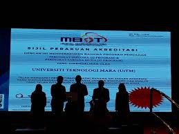 Prof dr roziah dilantik timbalan naib canselor uitm. Mbot Malaysia Board Of Technologists Penyerahan Sijil Perakuan Akreditasi Kepada Uitm