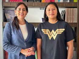 ✓ Semana 1 👉 Tenemos por delante 180 días más de aprendizaje, formación  continua y nuevas historias. 🧑‍🏫 🟣🟢🔵🟡 ¿Sabían qué en Michoacán hay 🏫  662 escuelas de educación indígena, que son