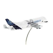 Based on the airbus a330, it allows to carry double the load than the traditional airbus belugas, for example 2 a350 wings. Beluga Xl Modell 1 400 Fanshop Werksfuehrung De