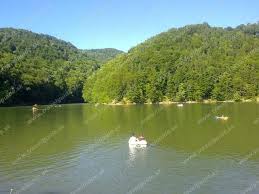 S kolesom bom obiskala vsa slovenska jezera in z vami delila zgodbe na poti. Priehrady A Jazera Na Slovensku Travelguide Sk