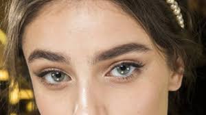 Don't worry about flaking or clumping with this one — the formula goes on silky smooth. Best Mascara 2021 18 Best Mascaras For Long Defined Lashes British Vogue