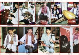 Tidak hanya itu, gambang kromong juga diiringi dengan alat musik lainnya, seperti kongahyan, sukong. Alat Musik Tradisional Betawi Lengkap Penjelasannya Seni Budayaku