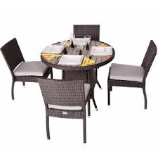 The Stylish Cassius Round Rattan Patio Dining Set From Brackenstyle Is Made Using Premium Win Tech Flat In 2020 Dining Sets Uk Garden Table And Chairs Patio Dining Set