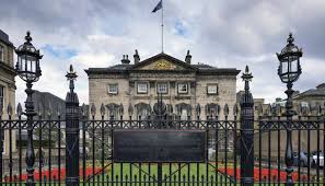 Today, the bank offers personal, business, and private banking services and the bank of scotland is a subsidiary of lloyds banking group. Namenswechsel Royal Bank Of Scotland Will Nicht Mehr Koniglich Sein Cash