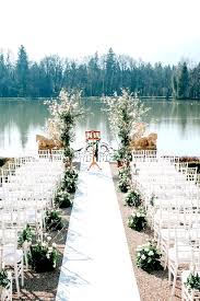 11 Stunning Budget Greenery Wedding Ideas Outdoor Wedding Ceremony Beside The Lake With Greenery In 2020 Outdoor Wedding Dream Wedding Venues Outdoor Wedding Ceremony