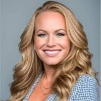 Alma Quinteros's Instagram, Twitter & Facebook