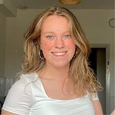 Gisteren mijn diploma in ontvangst mogen nemen! Het was een mooie avond om  nooit meer te vergeten. Vanaf volgende maand start ik met een nieuwe  uitdaging. Ik ga namelijk aan de slag