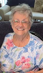 Joann Bragg's Instagram, Twitter & Facebook