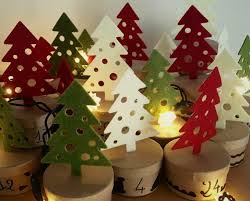 Tuto Diy Calendrier De L Avent Foret De Sapins Clem Around The Corner Bricolage Noel Facile Tuto Noel Calendrier De L Avent