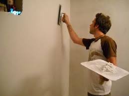 Skim Coating Walls And Ceilings Is The Procedure In Which An Entire Surface Is Smoothed Out Using Drywal Removable Wallpaper Cracked Paint Taking Off Wallpaper