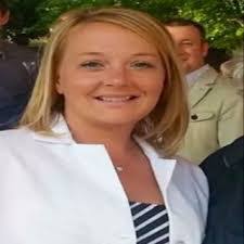 Lisa Boros's Instagram, Twitter & Facebook