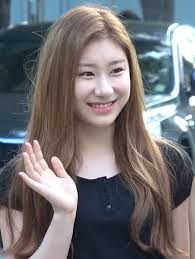 See a recent post on tumblr from @skydiveicons about itzy chaeryeong. Lee Chae Ryeong Wikidata