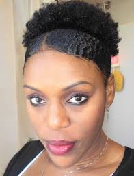 Instead of covering it up and waiting for it to grow out, try these cute and easy variations on the classic afro puff. Short Natural Hair Style Afro Puff Black Naps Natural Proud Sistas